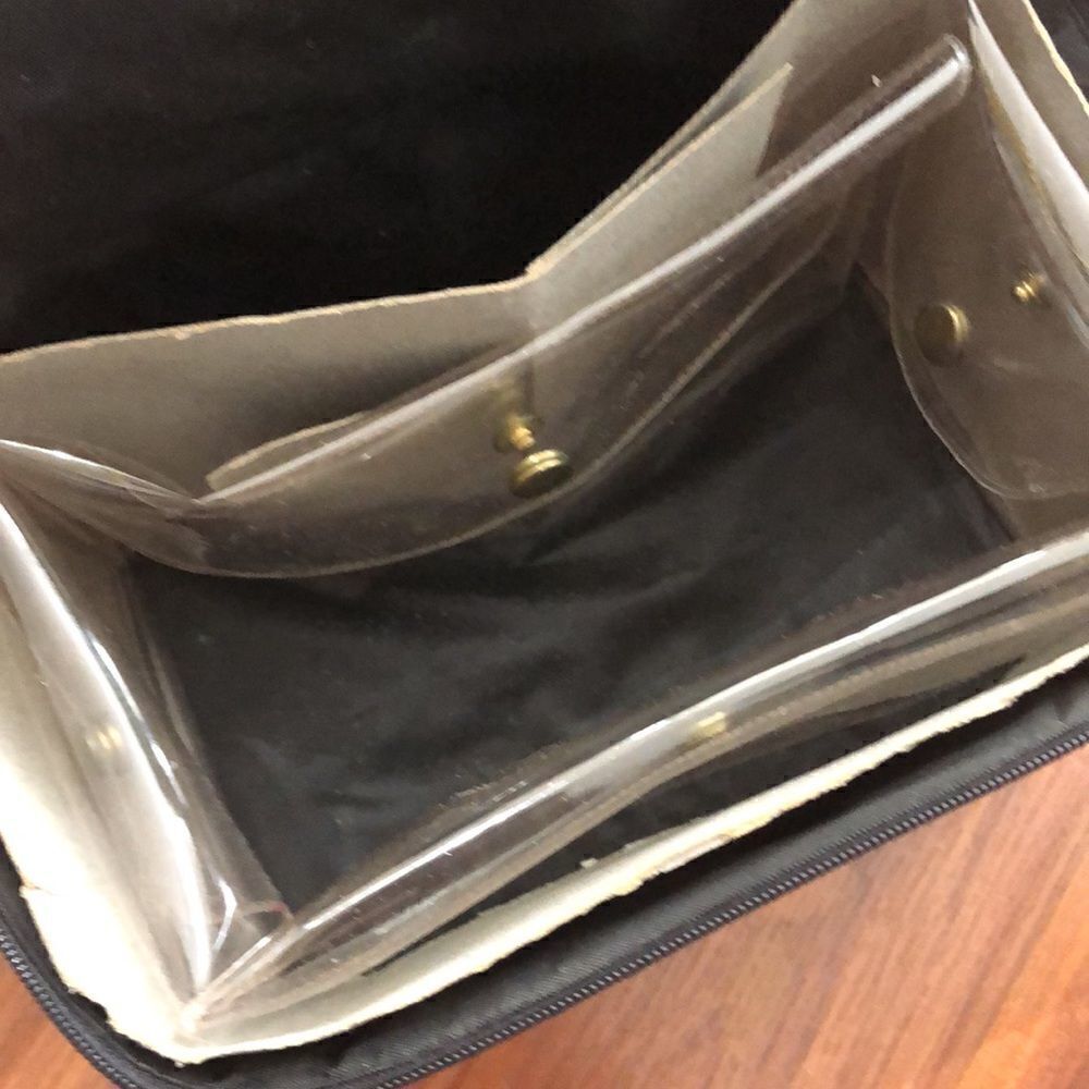 Vintage Oscar de la Renta cosmetic case - Picture 2 of 8